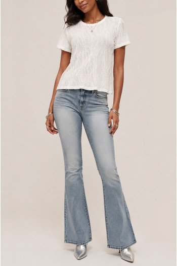 SPIRAL TEXTURED SCOOP NECK SHORT SLEEVE TEE