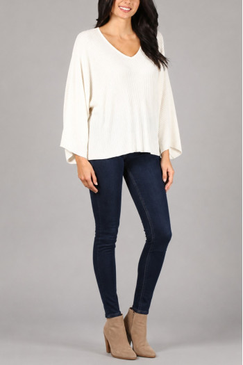 V NECK BELL SLEEVE TOP SWEATER